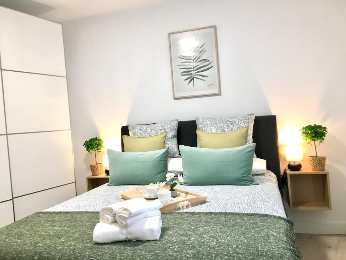 Castro Holidays - Apartamentos Centricos Con Garaje Gratis 乌迪亚莱斯堡 外观 照片