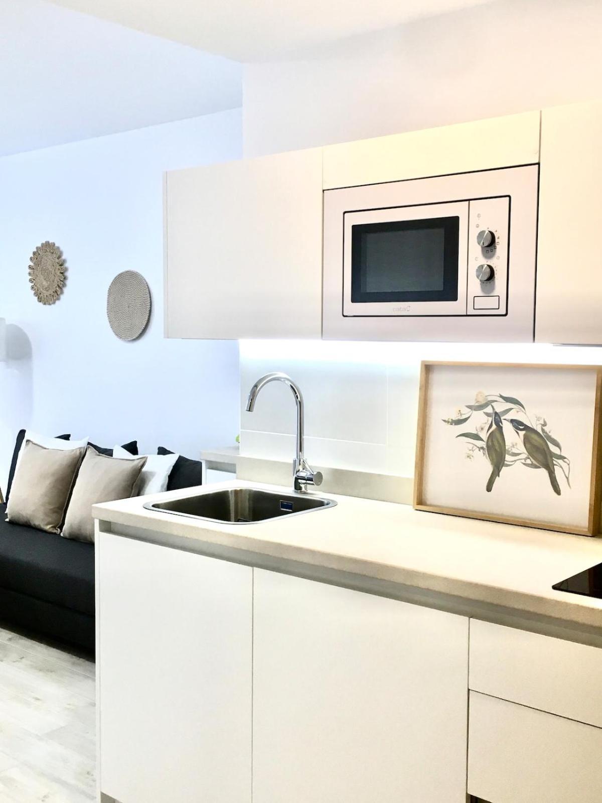Castro Holidays - Apartamentos Centricos Con Garaje Gratis 乌迪亚莱斯堡 外观 照片