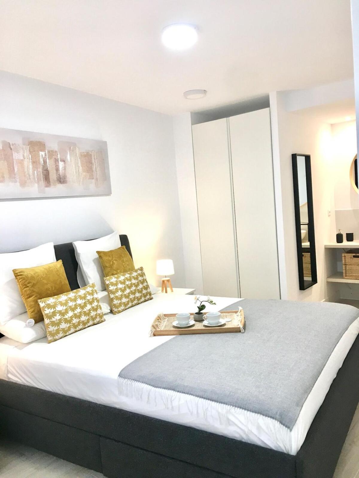 Castro Holidays - Apartamentos Centricos Con Garaje Gratis 乌迪亚莱斯堡 外观 照片
